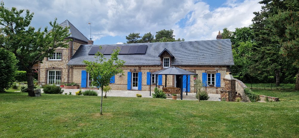 Aire camping-car  Dampierre-sur-Avre (28350) - Photo 3